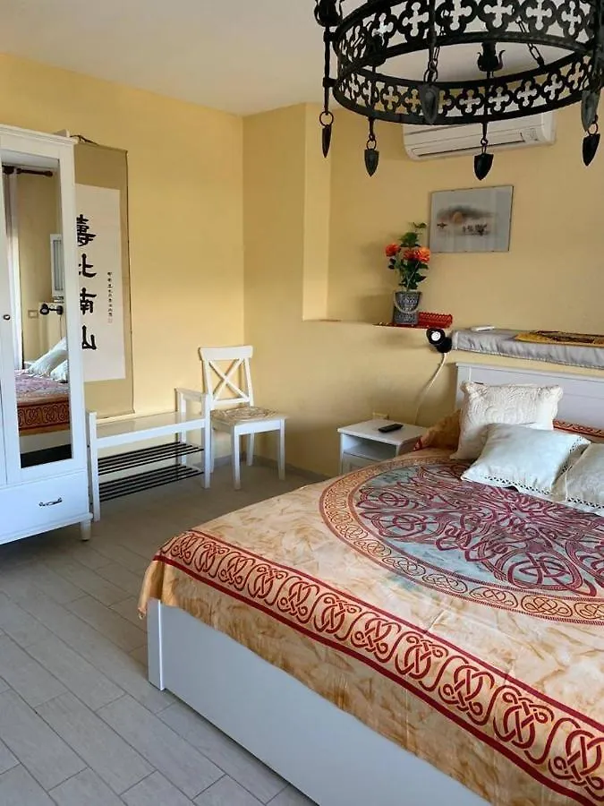 Guest house Lakshmi House Hotel Rapallo Italy